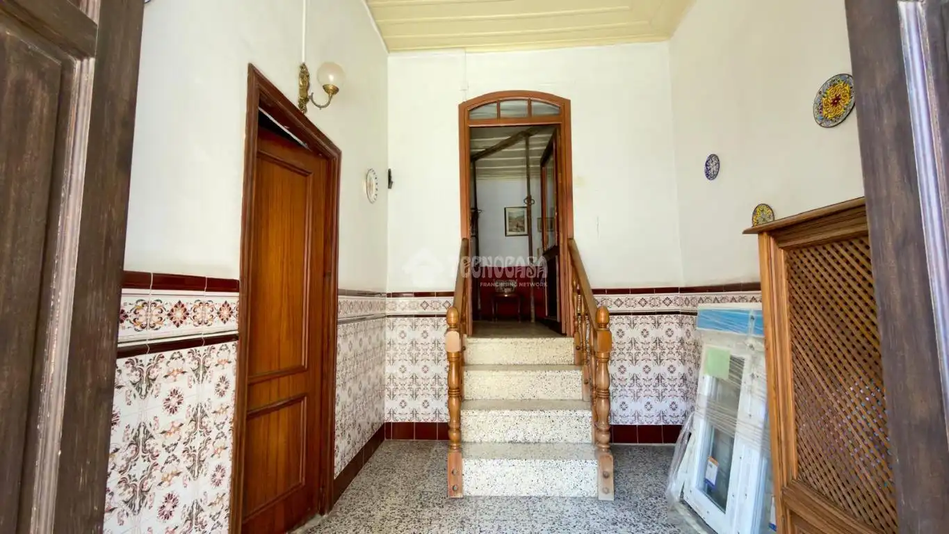 Casa adosada en venda en Jimena de la Frontera amb Traster