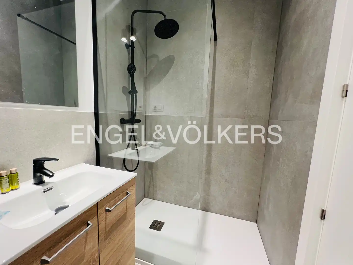Bathroom of Lofts for rent in San Sebastián de los Reyes  with Air Conditioner and Heating