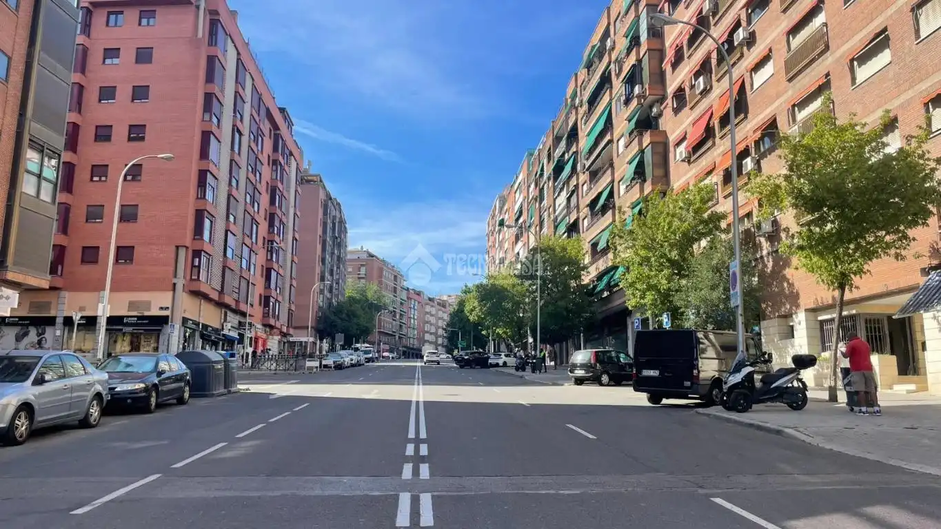 Vista exterior de Pis de lloguer en Madrid amb Aire condicionat