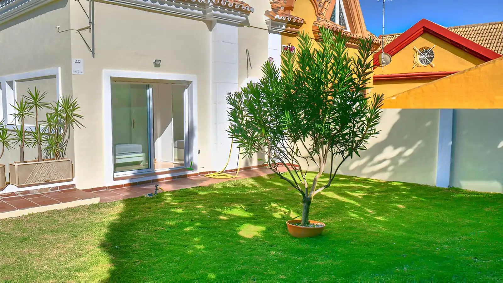 Abitazione con piscina in vendita a Benalmádena pueblo