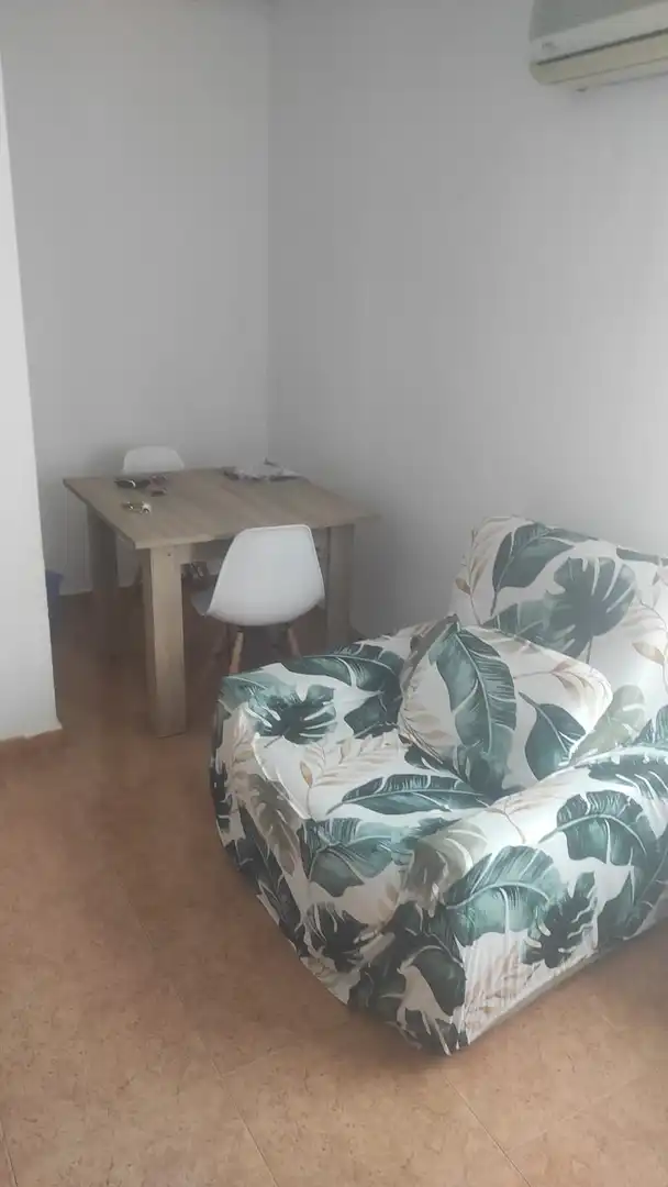 Comedor de Apartamento de alquiler en Cáceres con Aire acondicionado, Calefacción y Amueblado