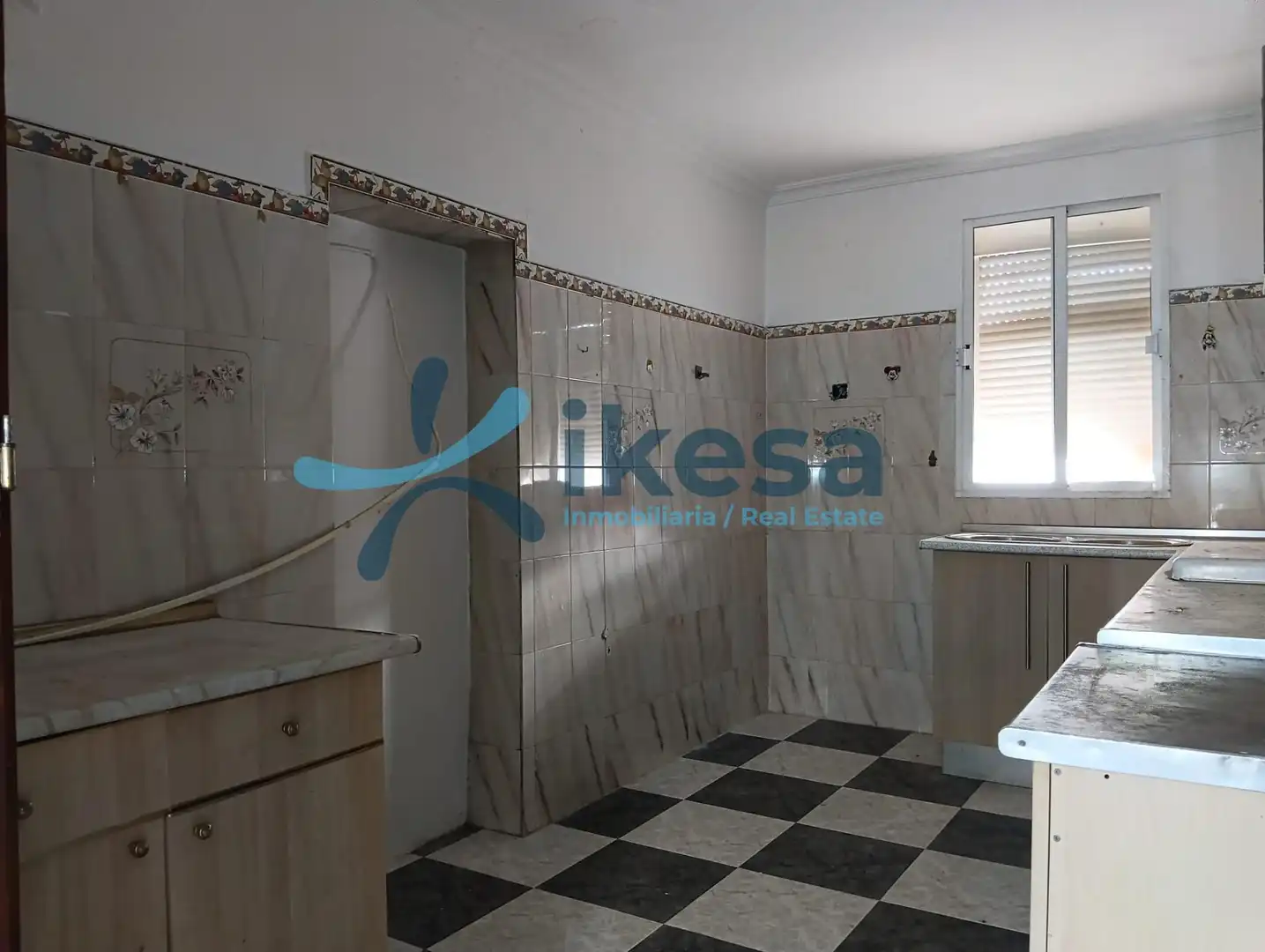 Cuina de Pis en venda en Utrera amb Terrassa