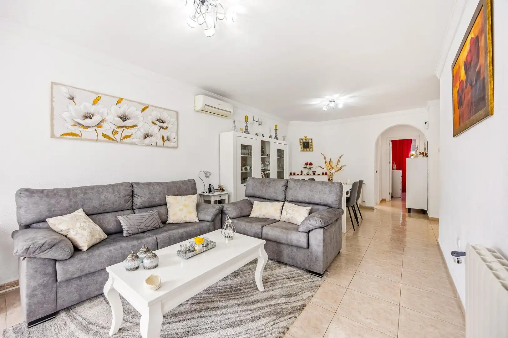 Sala de estar de Casa o chalet en venta en Chiclana de la Frontera con Aire acondicionado, Calefacción y Jardín privado