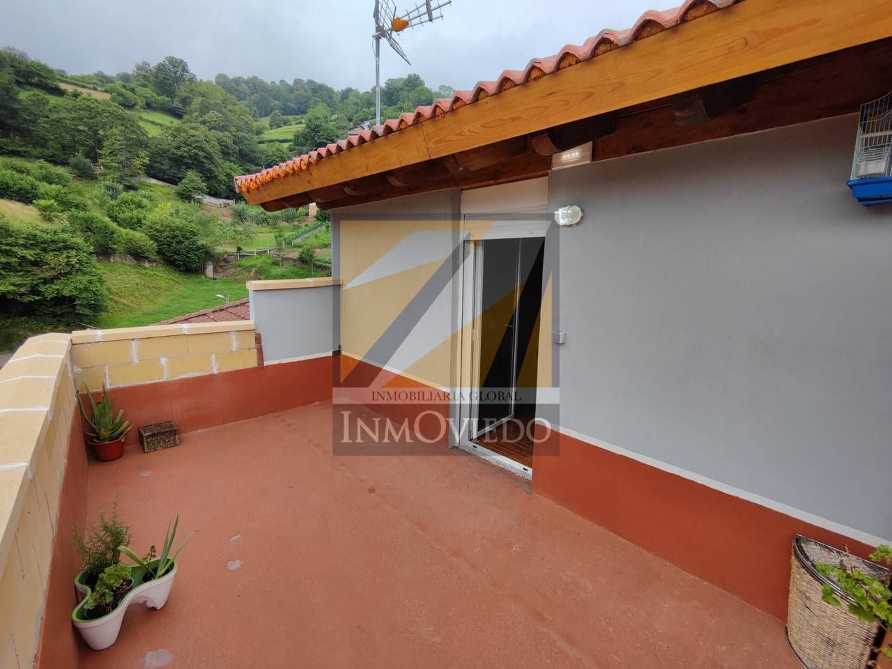 Terrassa de Casa o xalet en venda en Riosa amb Terrassa