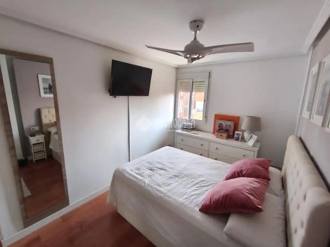 Habitación de Piso en venta en Huelva con Aire acondicionado y Balcón