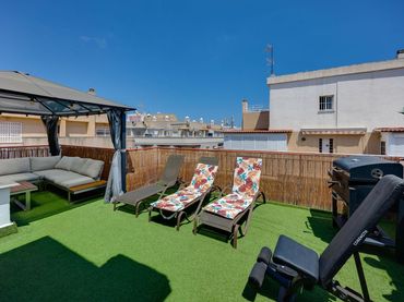 Ático con ascensor en venta en Calle la Loma 66