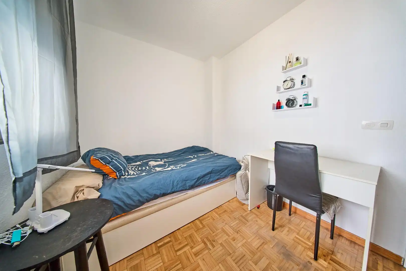 Bedroom of Flat for rent in Granada  with Heating, Terrace and Storage room