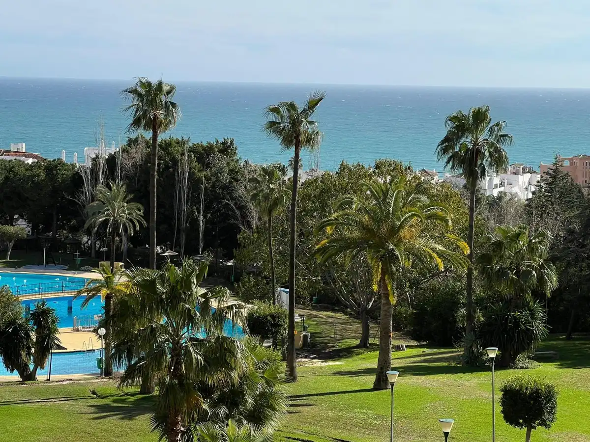 Jardí de Apartament en venda en Benalmádena amb Aire condicionat, Calefacció i Terrassa