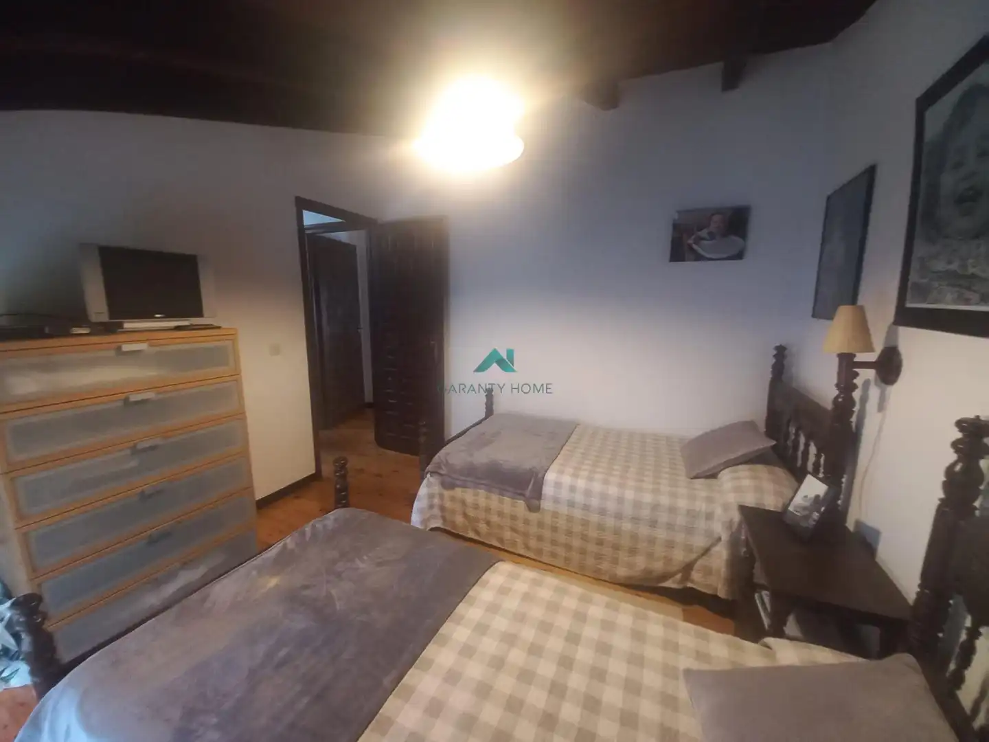 Habitación de Casa adosada en venta en Voto con Calefacción, Jardín privado y Terraza