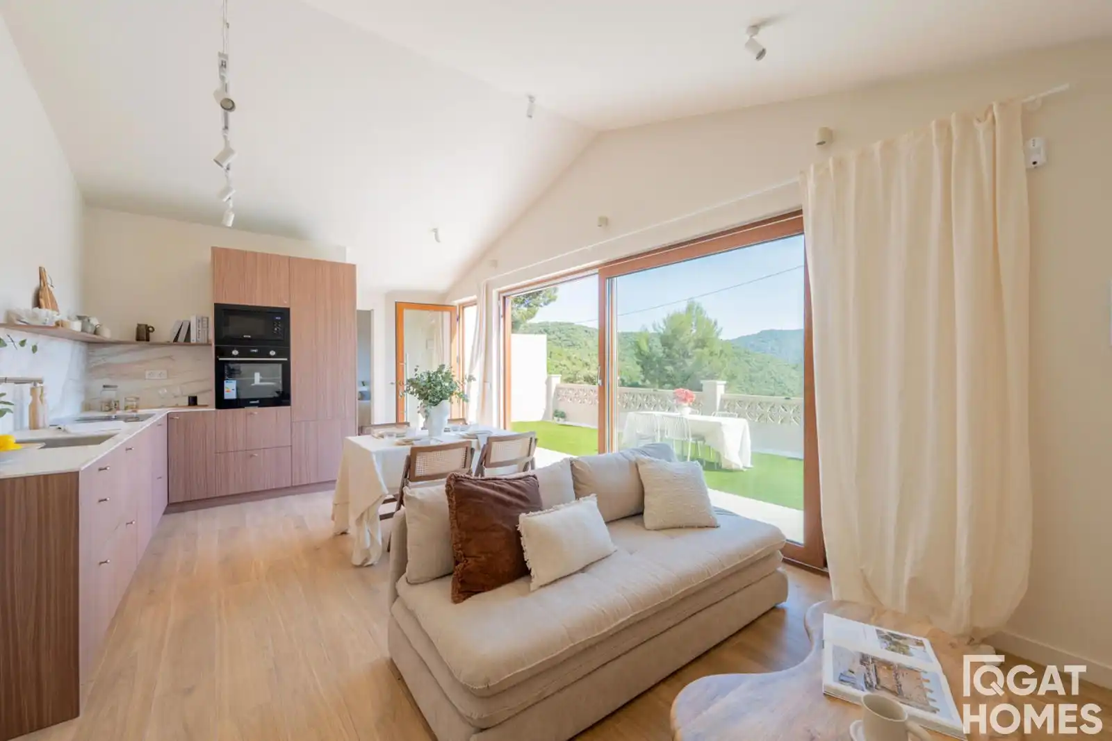 Sala d'estar de Casa o xalet en venda en Sant Cugat del Vallès amb Aire condicionat, Calefacció i Terrassa