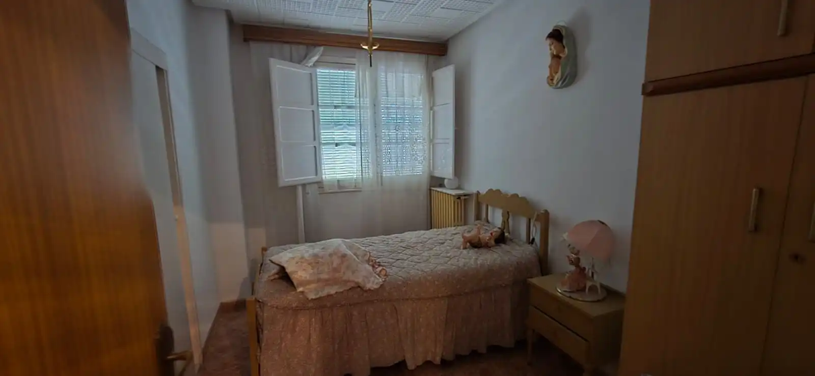 Dormitori de Casa o xalet en venda en Argamasilla de Calatrava amb Aire condicionat, Calefacció i Terrassa