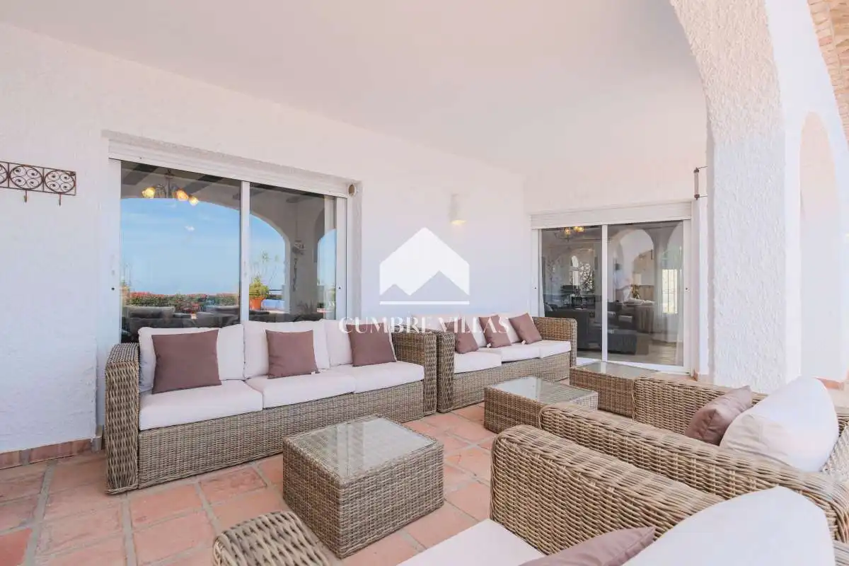 Terrassa de Casa o xalet en venda en Salobreña amb Jardí privat, Terrassa i Piscina comunitària
