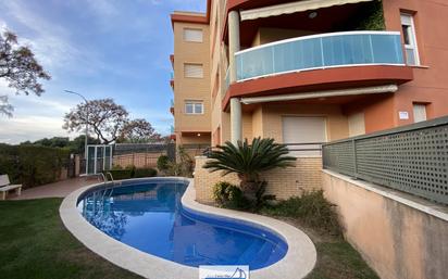 Piscina de Apartament en venda en Cambrils amb Aire condicionat, Calefacció i Terrassa