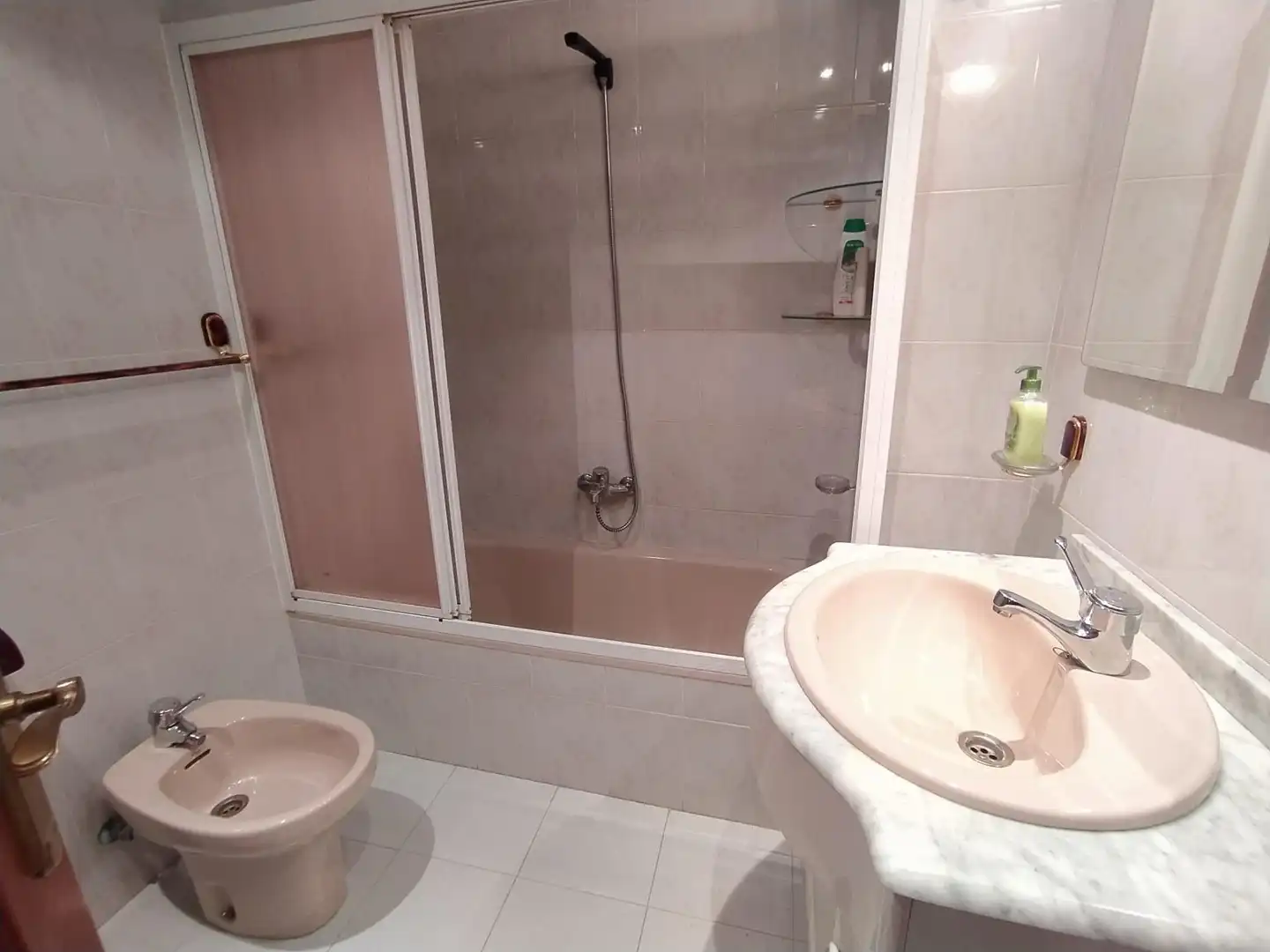 Baño de Dúplex en venta en Ponferrada con Calefacción, Parquet y Trastero