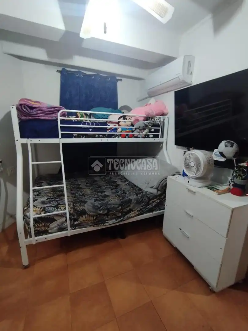 Bedroom of Flat for sale in Sevilla