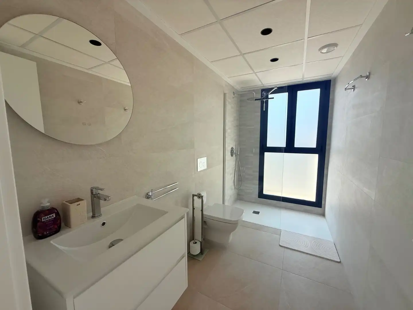 Bany de Casa o xalet en venda en Santa Pola amb Aire condicionat, Jardí privat i Terrassa