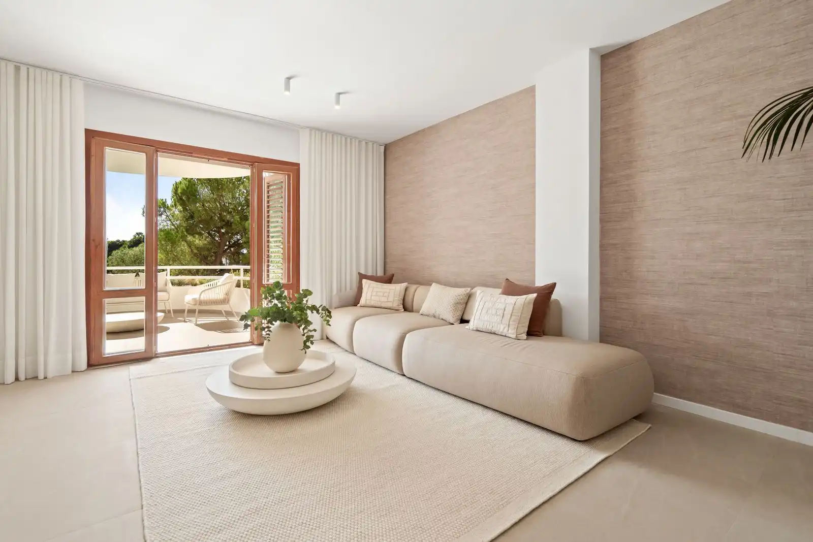 Sala de estar de Apartamento en venta en Marbella con Terraza, Trastero y Amueblado