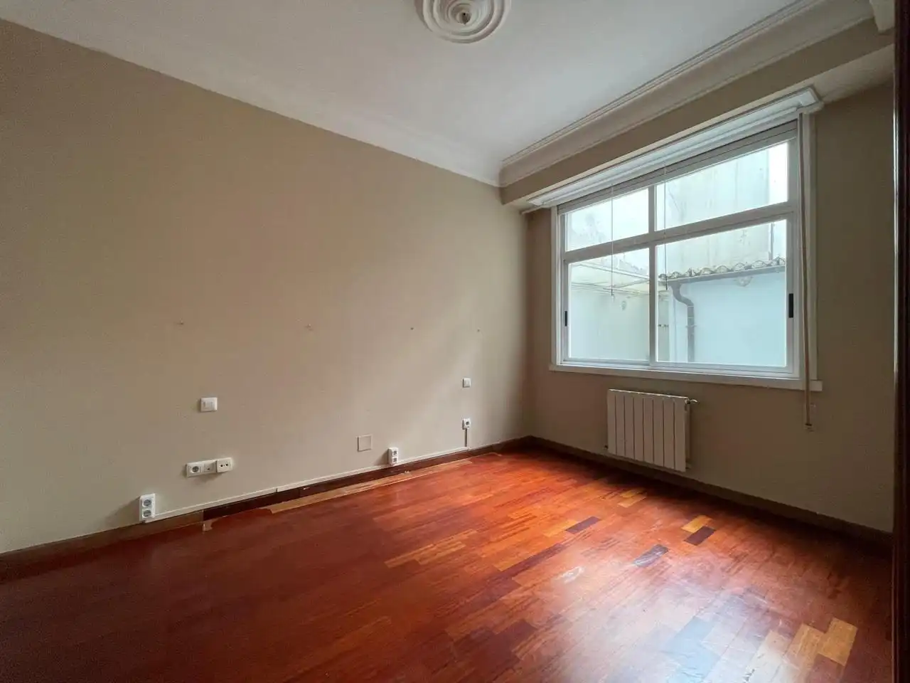 Habitación de Piso en venta en A Coruña Capital  con Calefacción, Parquet y Trastero