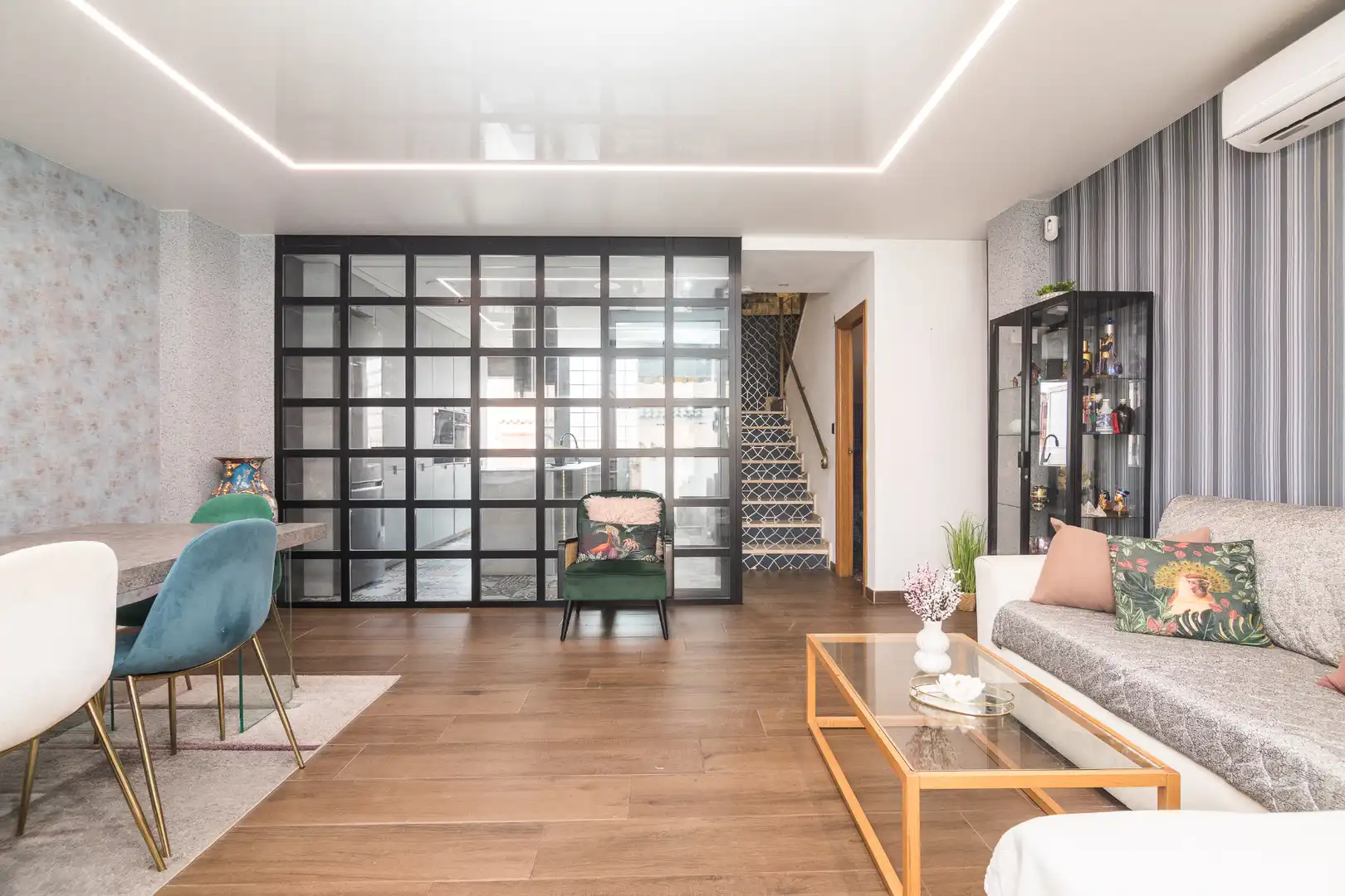 Living room of Houses for sale in Santa Pola  with Air Conditioner, Private garden and Terrace