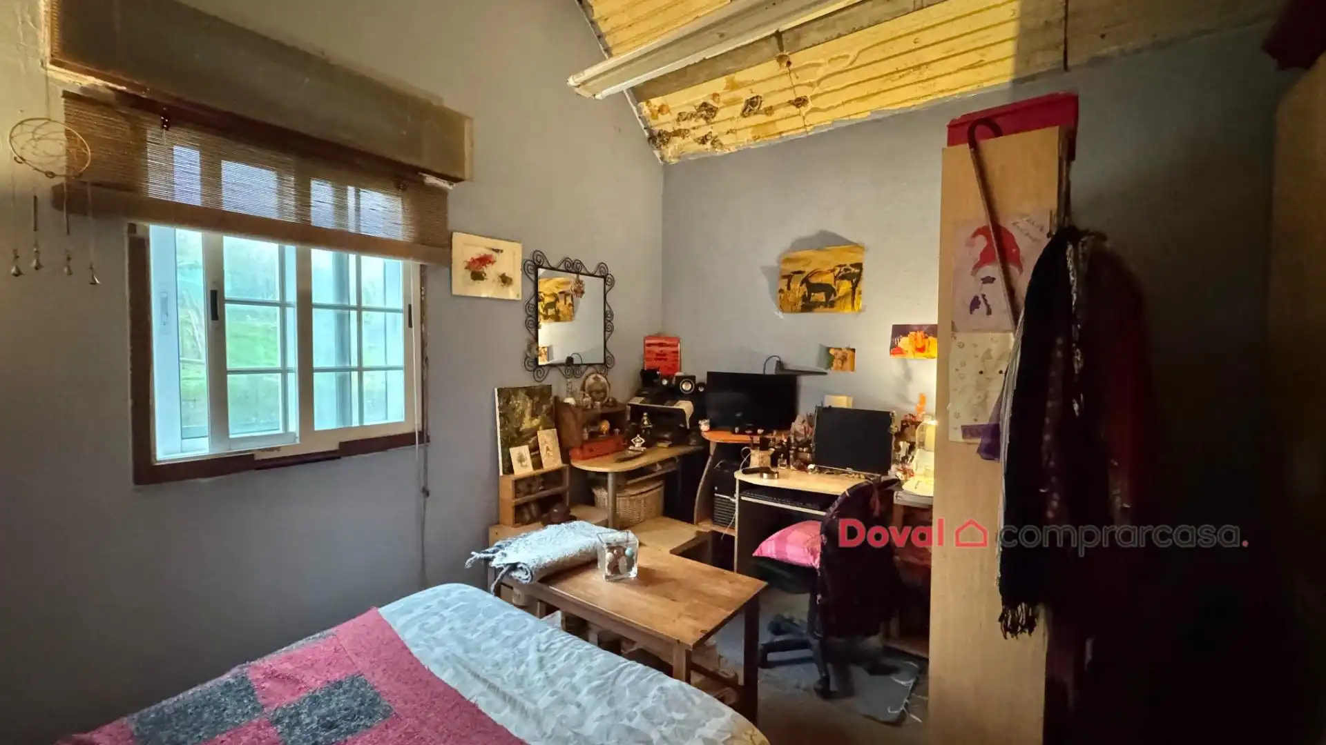 Habitación de Casa o chalet en venta en Vigo  con Calefacción, Jardín privado y Parquet