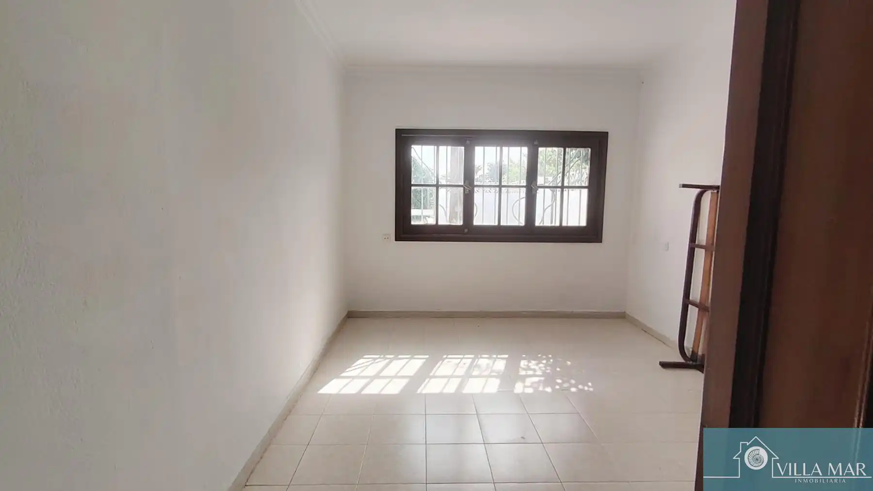Dormitori de Finca rústica en venda en Rota