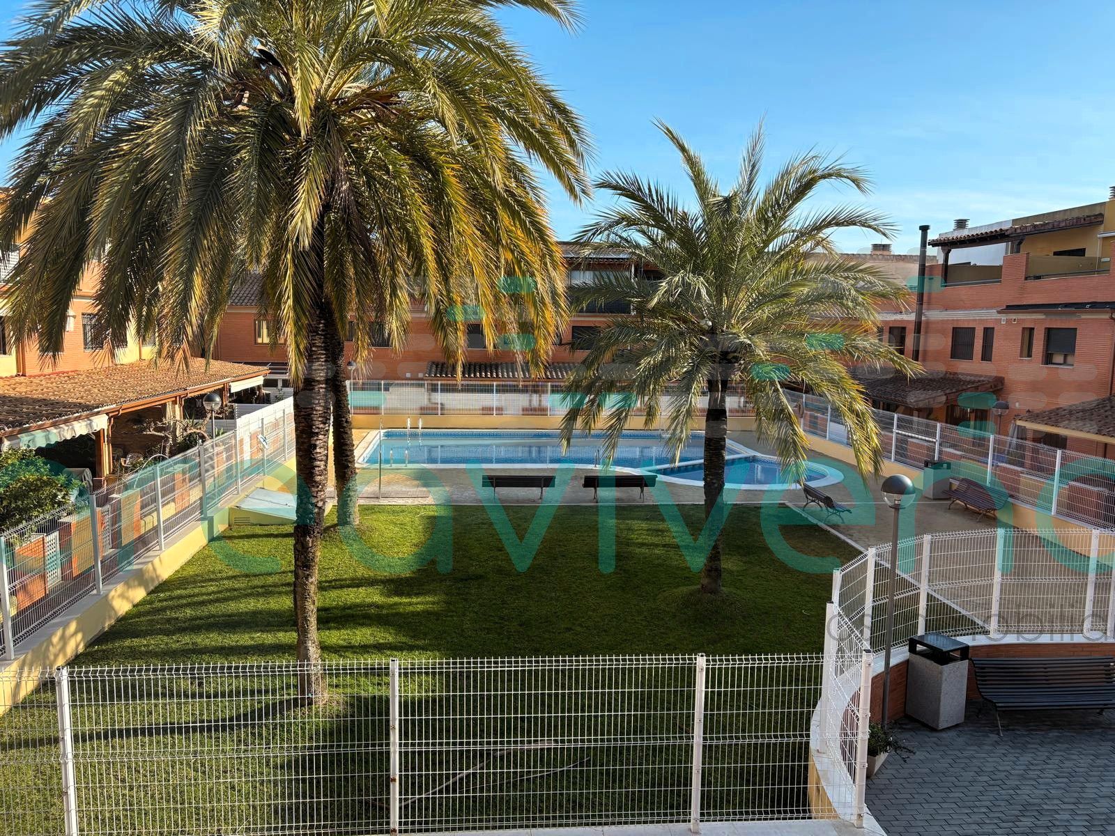 Piscina de Casa adosada en venda en Benicasim / Benicàssim amb Aire condicionat, Calefacció i Terrassa