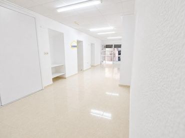 Local comercial en venda a Lorca Ciudad