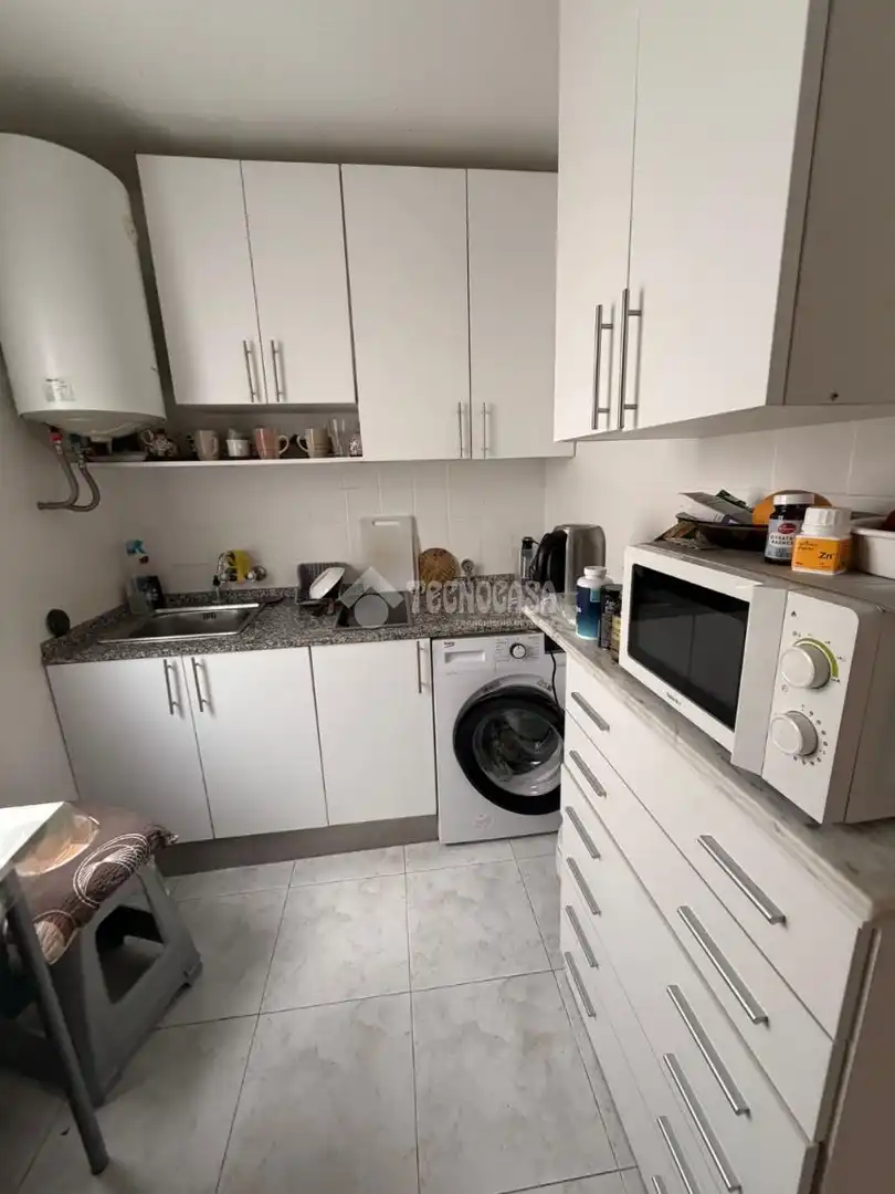Cocina de Piso en venta en Sevilla con Aire acondicionado