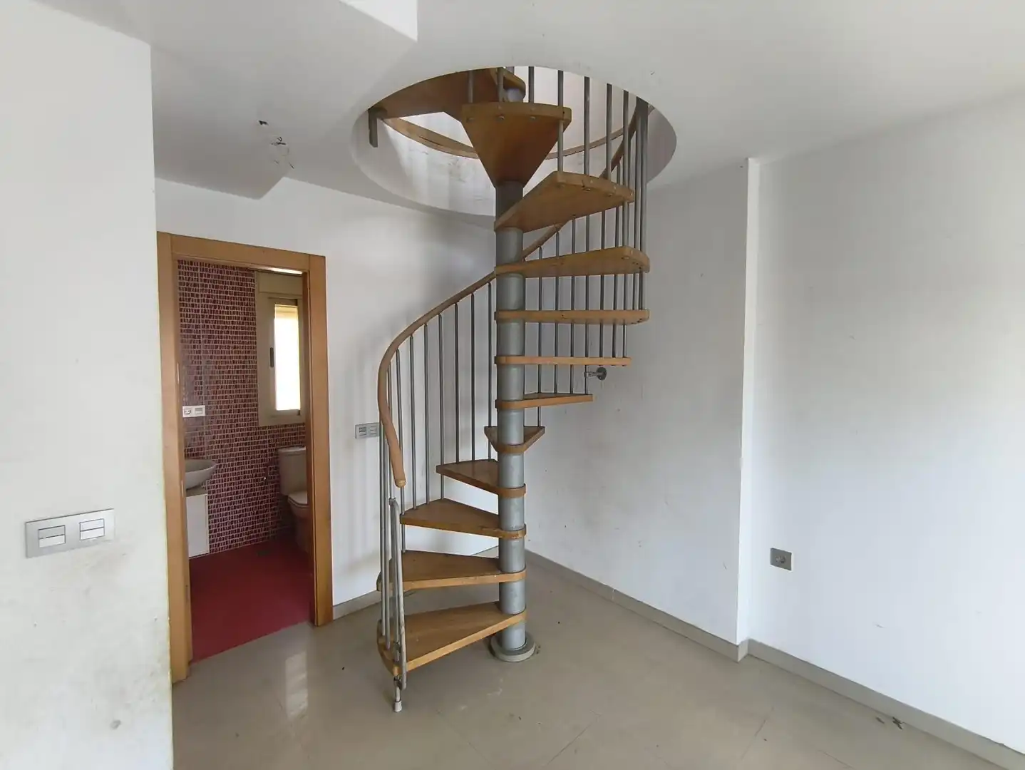 Dachboden zum Verkauf in Pulianas mit Terrasse und Balkon