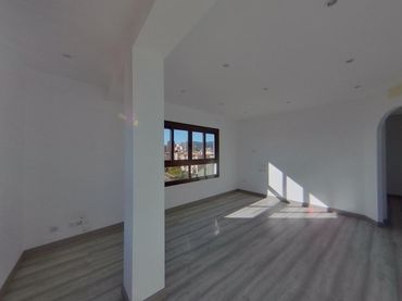 Flat with lift for sale in C/ Pasqual Ribot