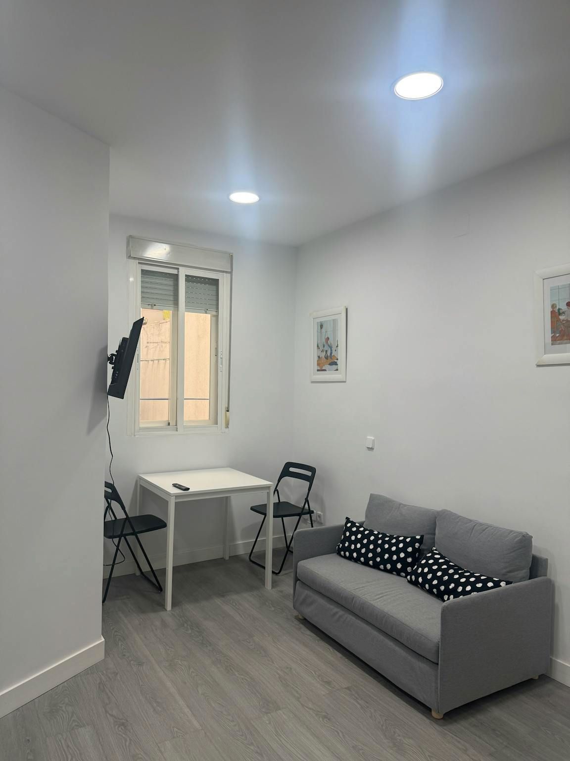 Bedroom of Flat to rent in  Madrid Capital  with Washing machine, TV and Pets allowed