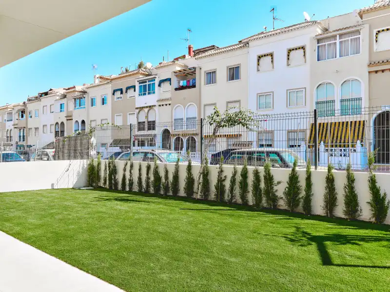 Bungalow avec piscine à vendre à Calle Ramón Rubial, 30, imagen 3