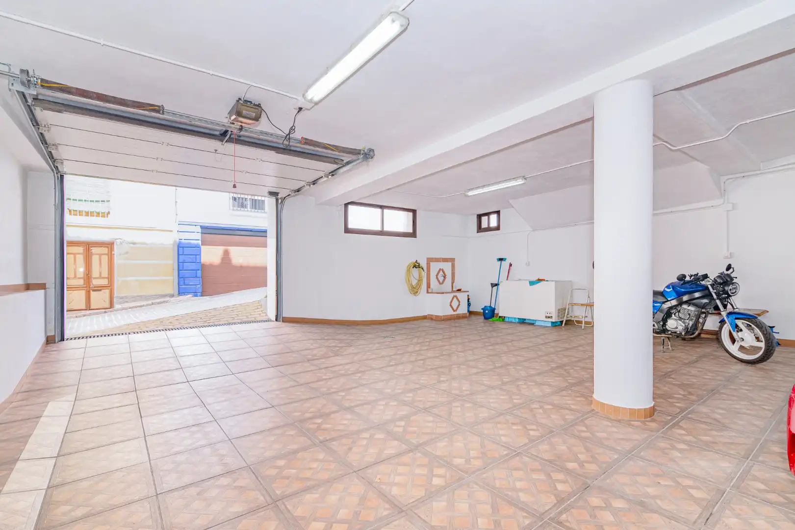 Inmuebles singulares con ascensor en venta en Calle Almenillas 2, imagen 30