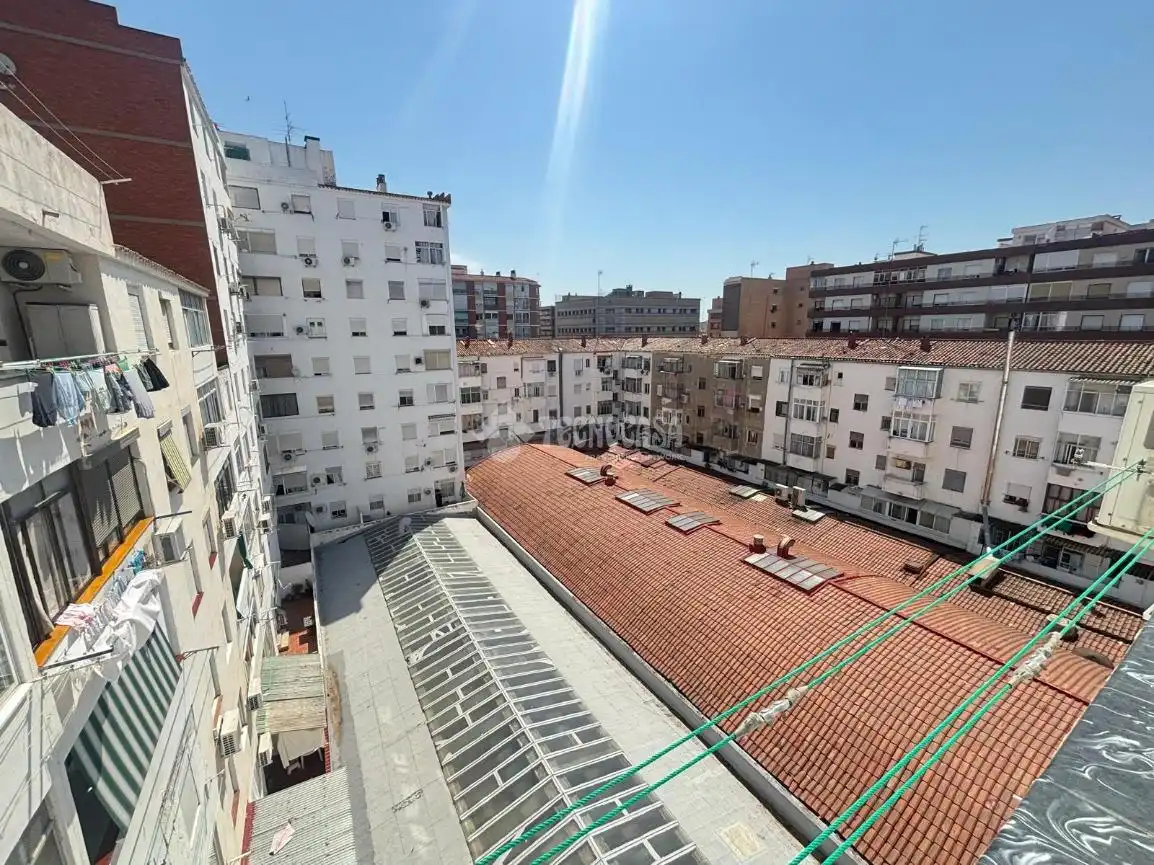 Exterior view of Flat for sale in Zaragoza  with Heating