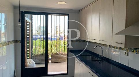 Foto 5 de Piso de alquiler en C/ de Santa Genoveva Torres, Sant Llorenç - Zona Alfahuir, Valencia Capital