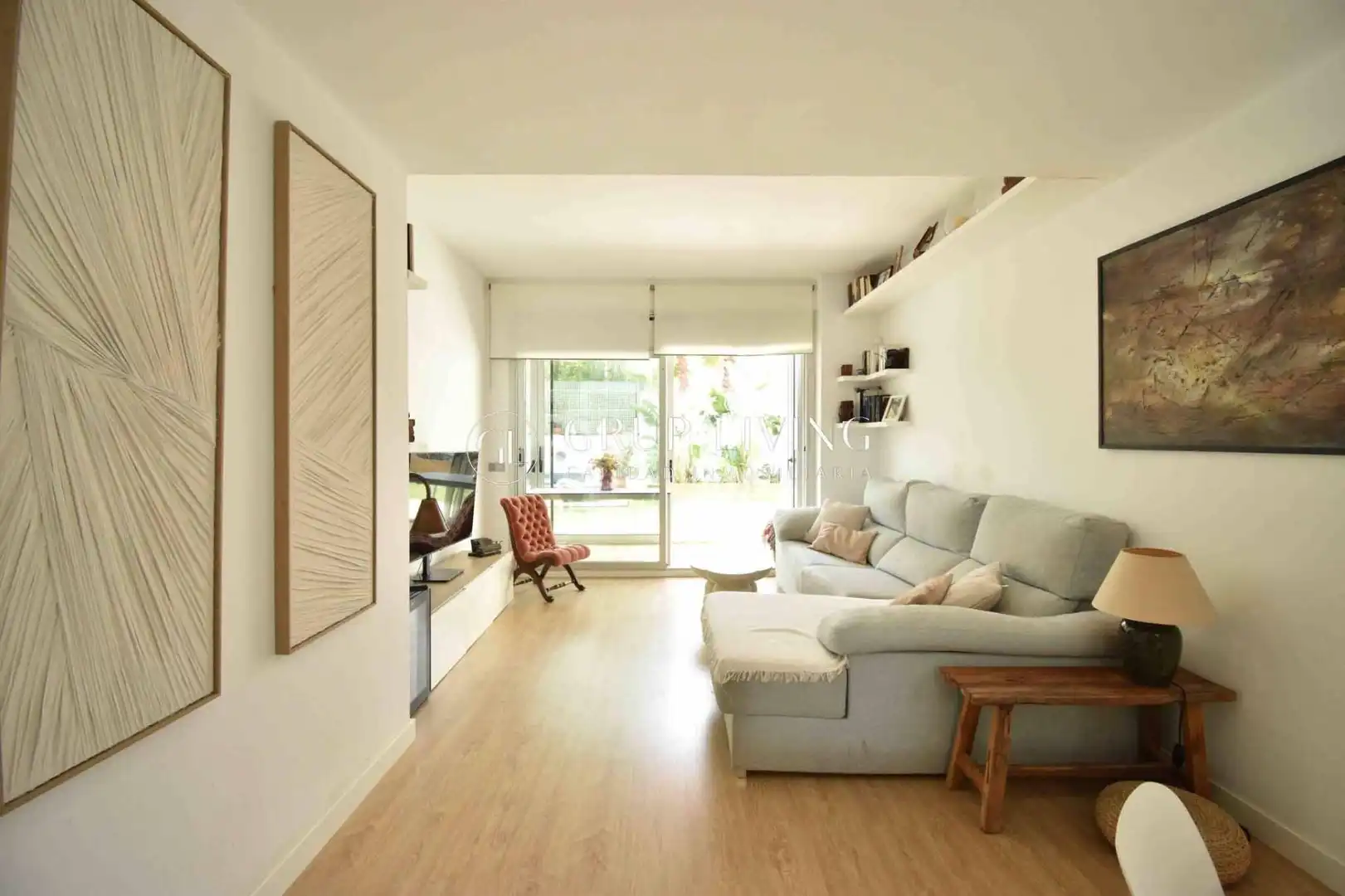 Sala d'estar de Pis en venda en Sitges amb Aire condicionat, Calefacció i Jardí privat