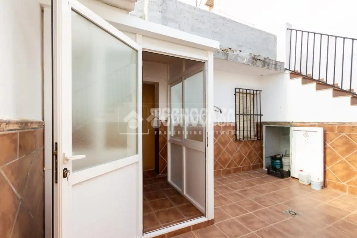 Vista exterior de Casa o chalet en venta en Zafarraya con Terraza