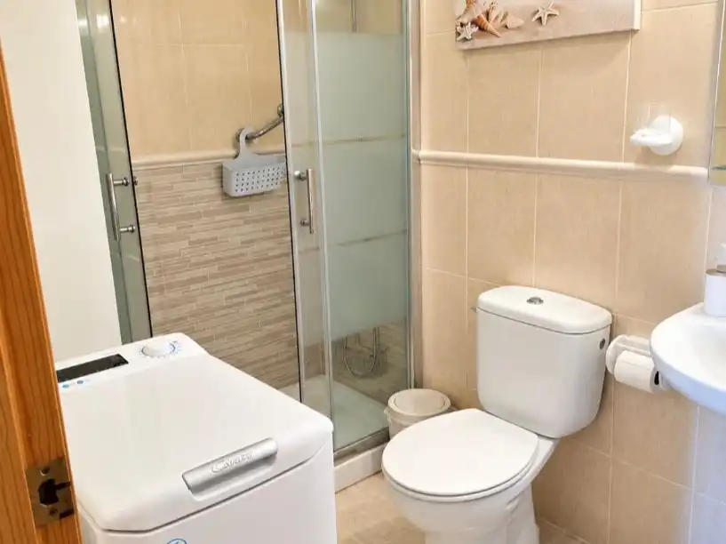 Bany de Pis en venda en Torrevieja amb Aire condicionat i Balcó