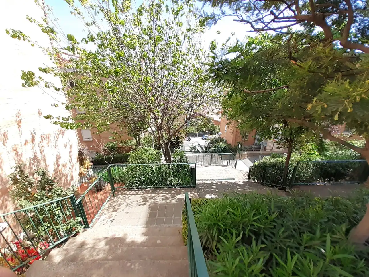 Jardí de Dúplex en venda en Barcelona amb Calefacció, Parquet i Terrassa