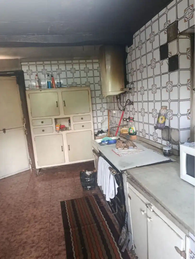 Cuina de Finca rústica en venda en Pravia amb Jardí privat, Moblat i Forn