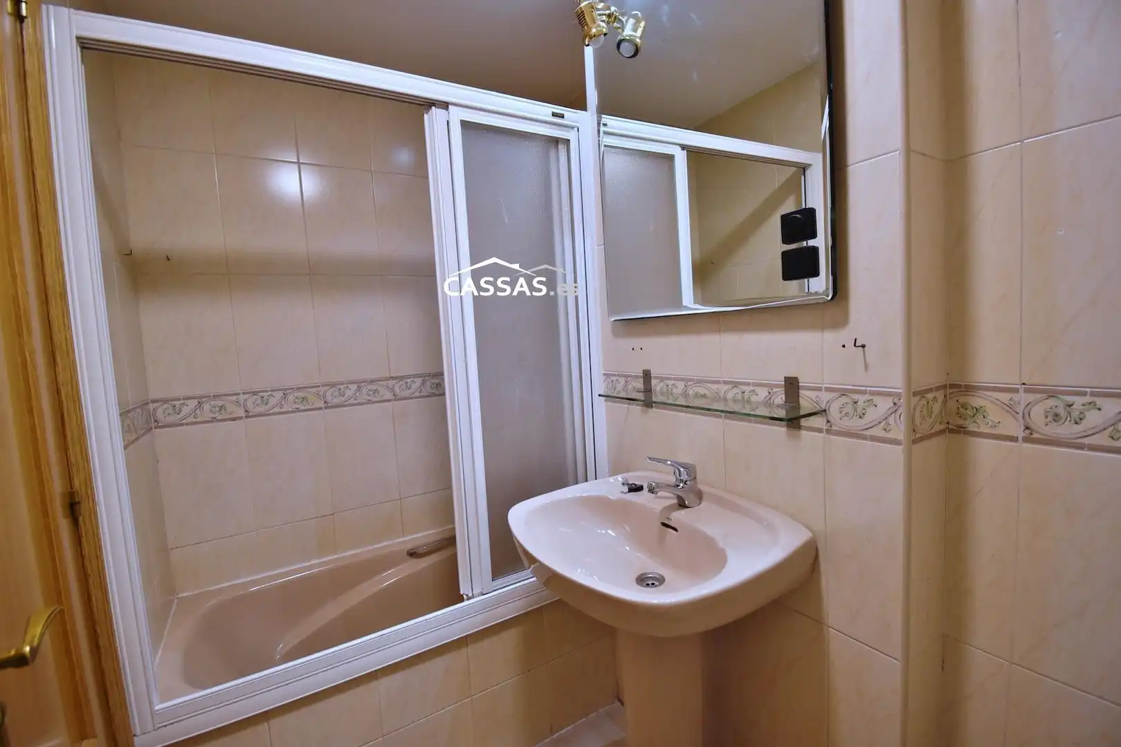 Badezimmer von Wohnung zum Verkauf in Torrejón de Ardoz mit Heizung