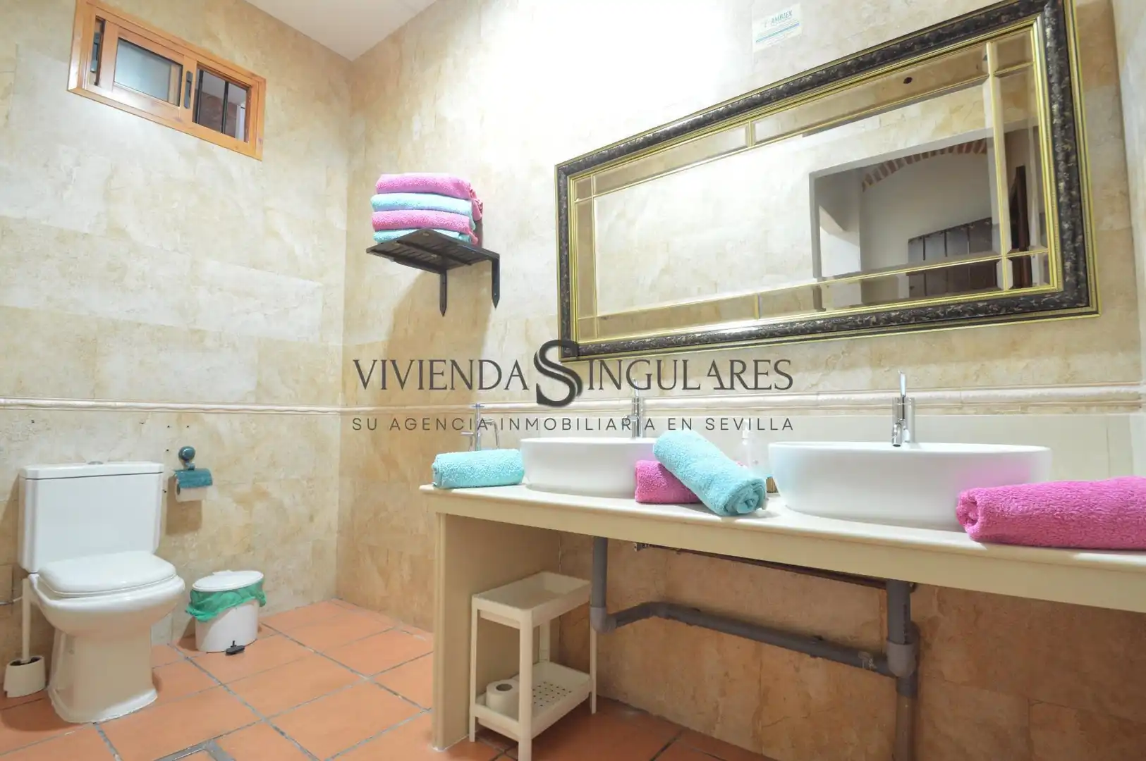 Bathroom of Houses for sale in Arroyomolinos de León  with Air Conditioner, Terrace and Furnished