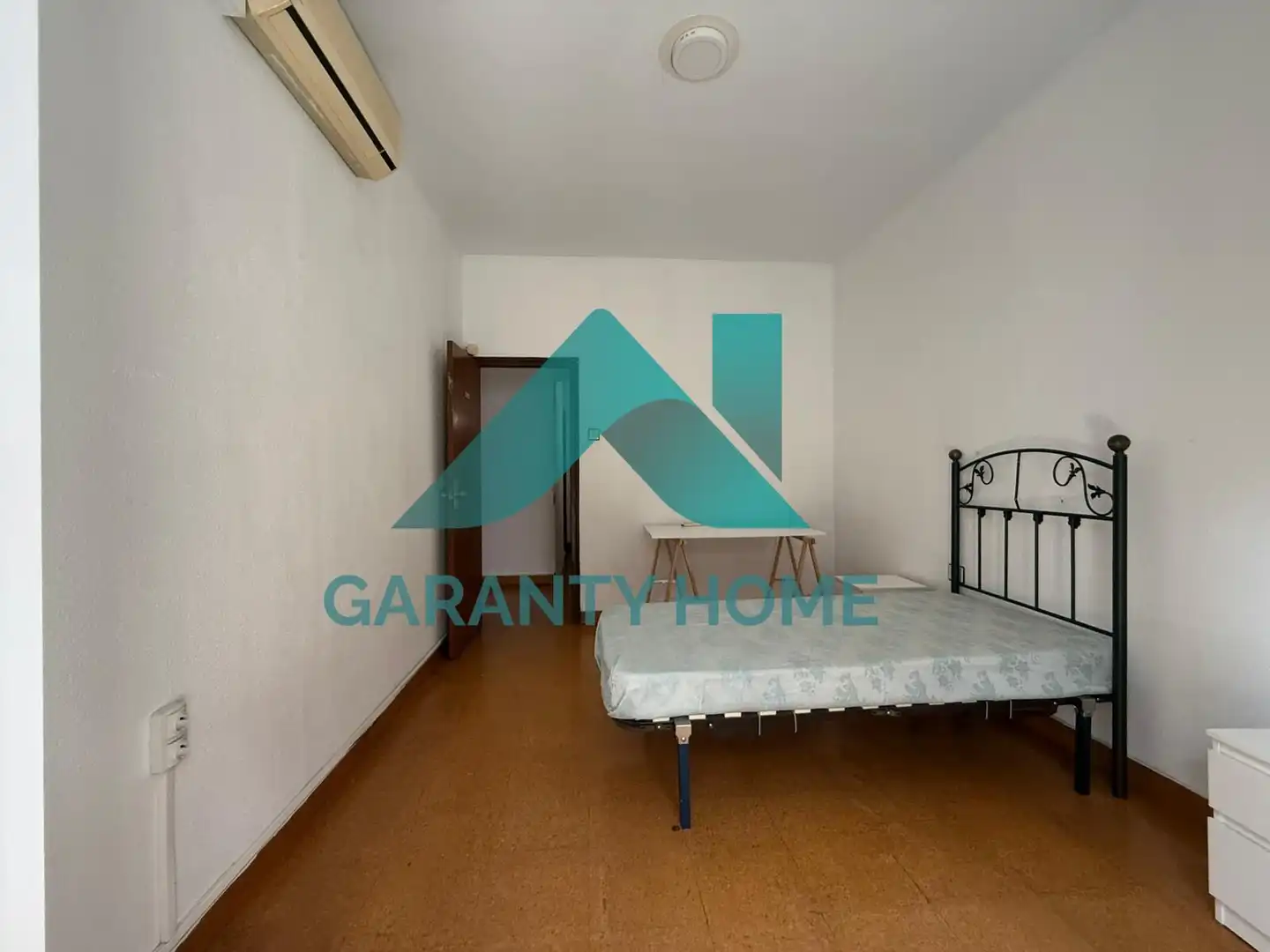Flat for sale in Cáceres  with Air Conditioner, Heating and Furnished