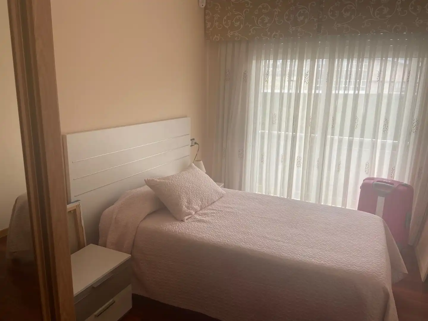 Habitación de Apartamento de alquiler en Lalín