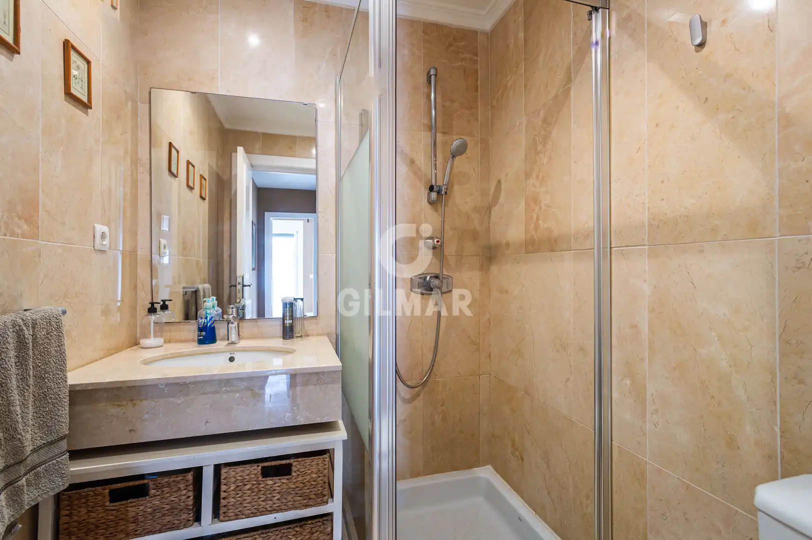 Bany de Apartament en venda en Marbella amb Jardí privat, Traster i Piscina