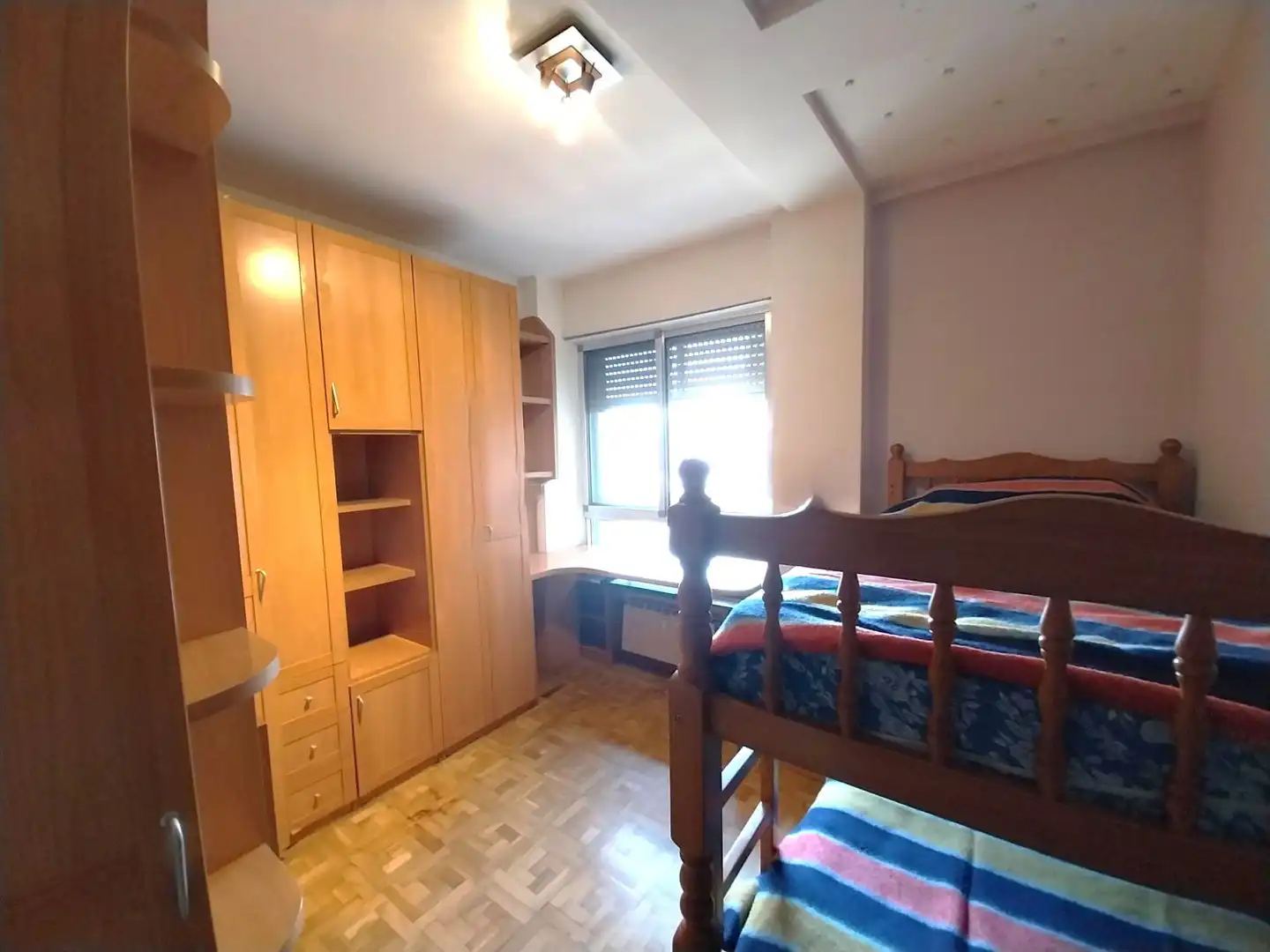 Habitación de Piso en venta en Valladolid con Calefacción, Parquet y Balcón
