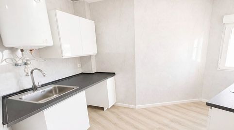 Foto 3 de Piso en venta en Vista Alegre, Madrid Capital