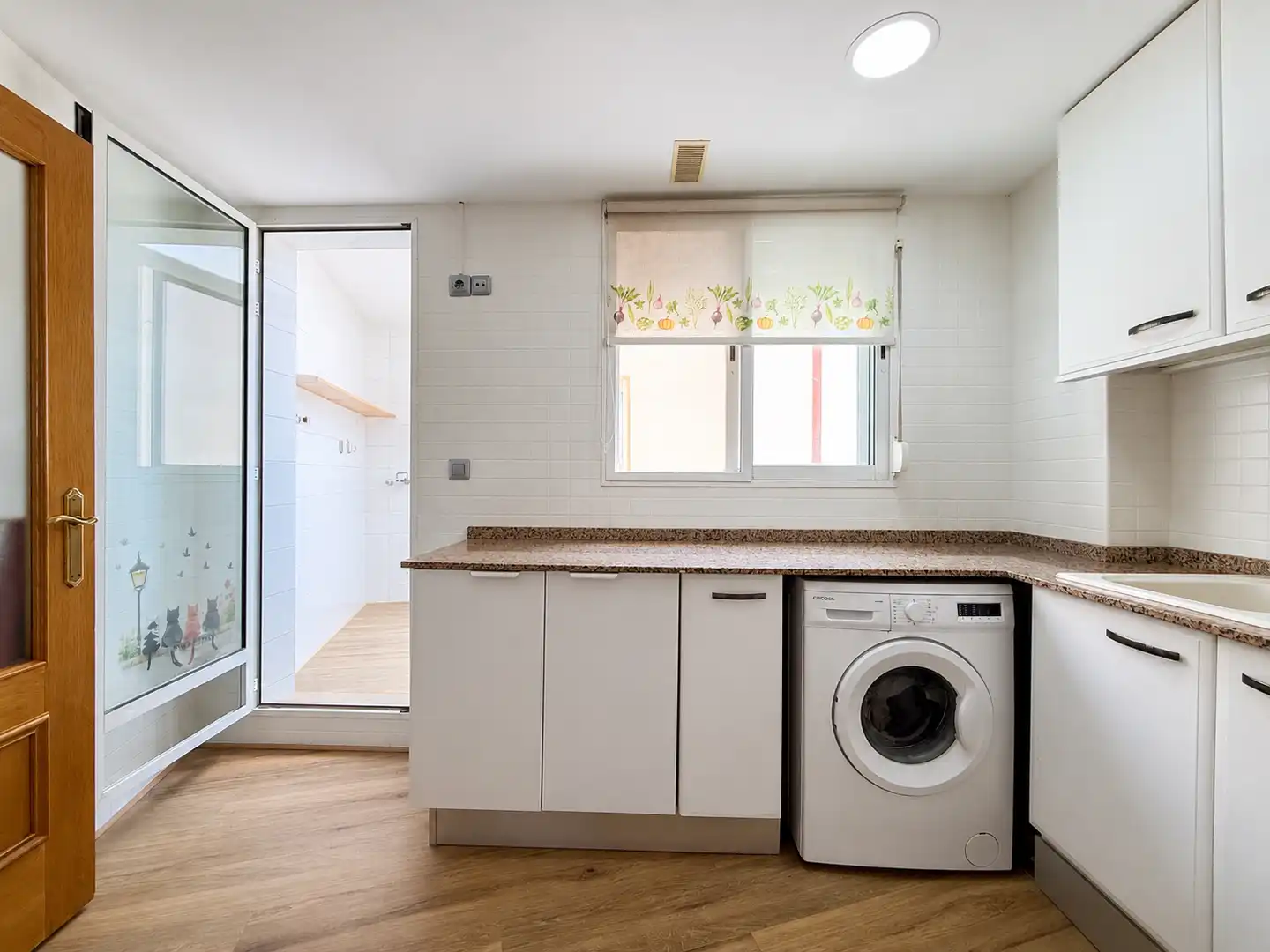 Kitchen of Flat for sale in La Pobla de Vallbona  with Air Conditioner, Furnished and Oven