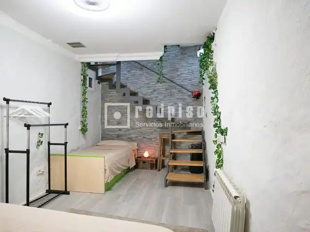 Piso en venta en Madrid con Calefacción y Amueblado