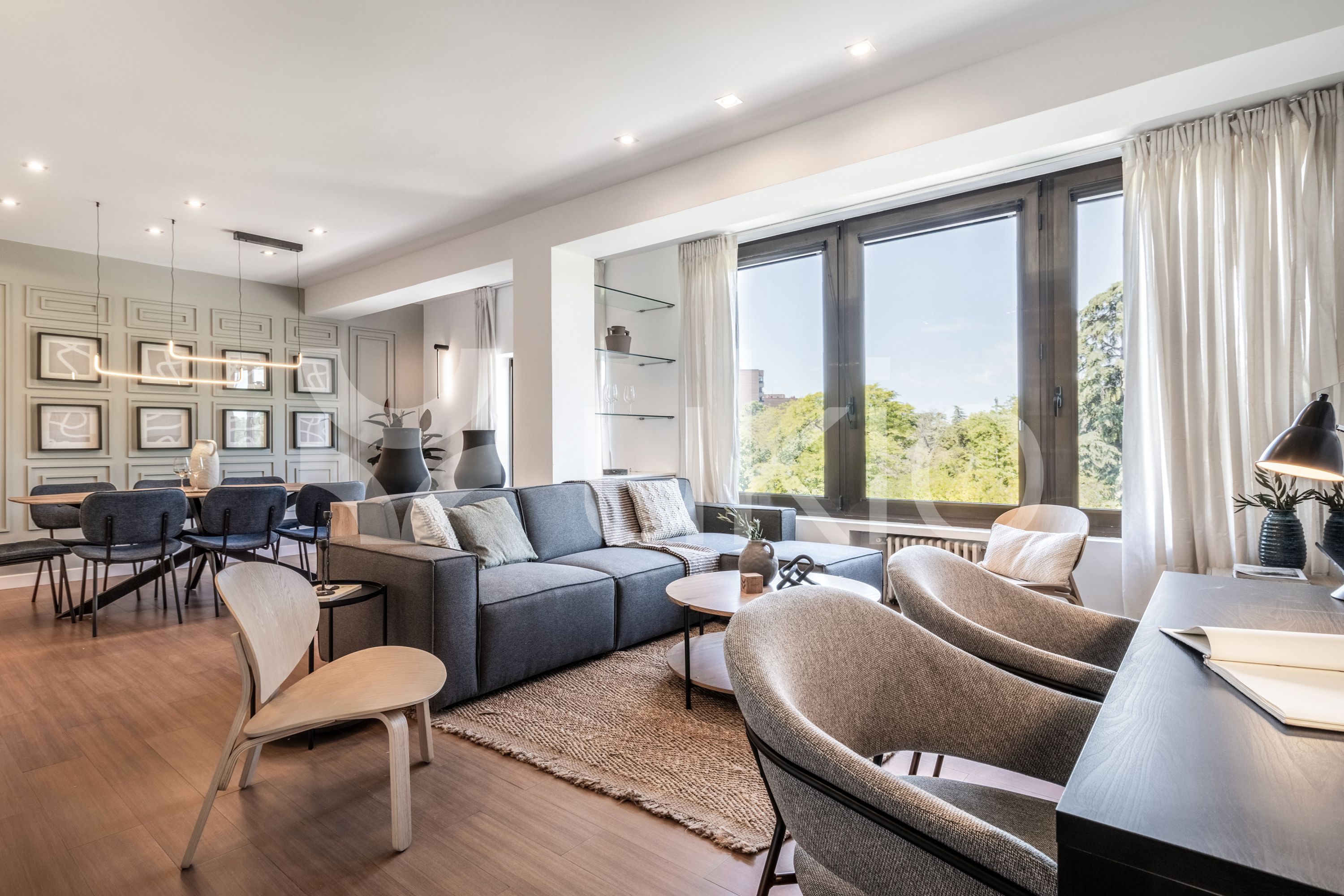 Living room of Flat to rent in  Madrid Capital  with Air Conditioner, Heating and Furnished